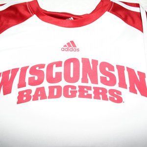 Wisconsin Badgers Long Sleeve "light" Shirt. Size is XL